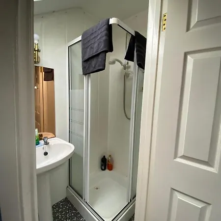 Remarkable 2-bed In Kerry Lisselton